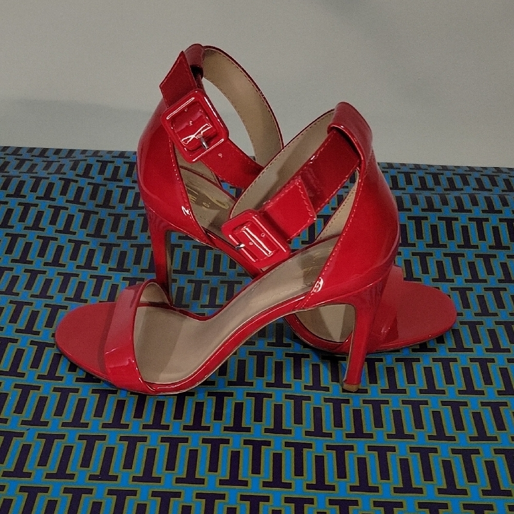 Scarlet Red Patent Leather High Heel Sandals- LIKE NEW Size 8.5 - Picture 14 of 16